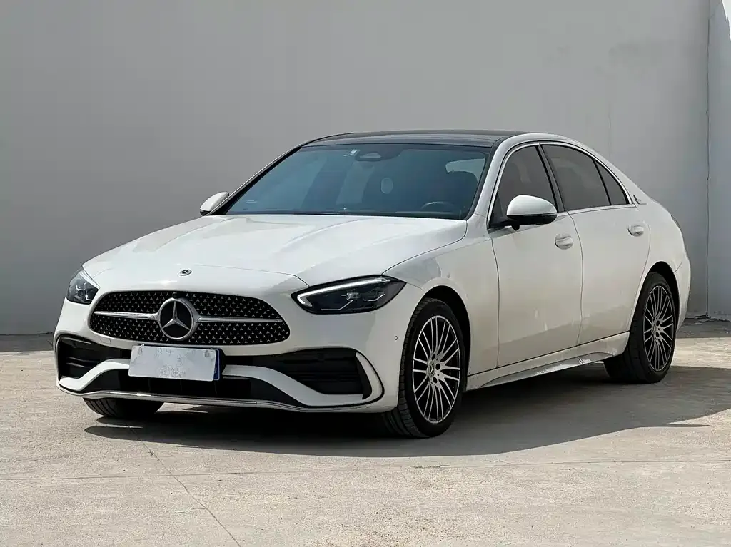 Mercedes-Benz C-Class — фото 1