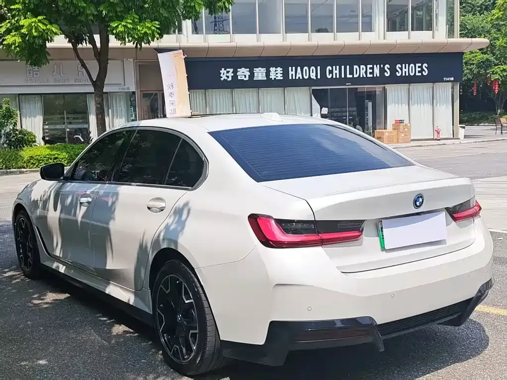 BMW i3 — фото 2