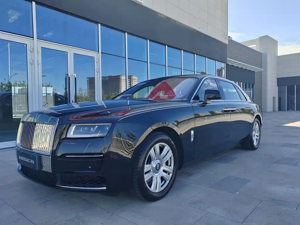 Rolls-Royce Ghost — фото 1