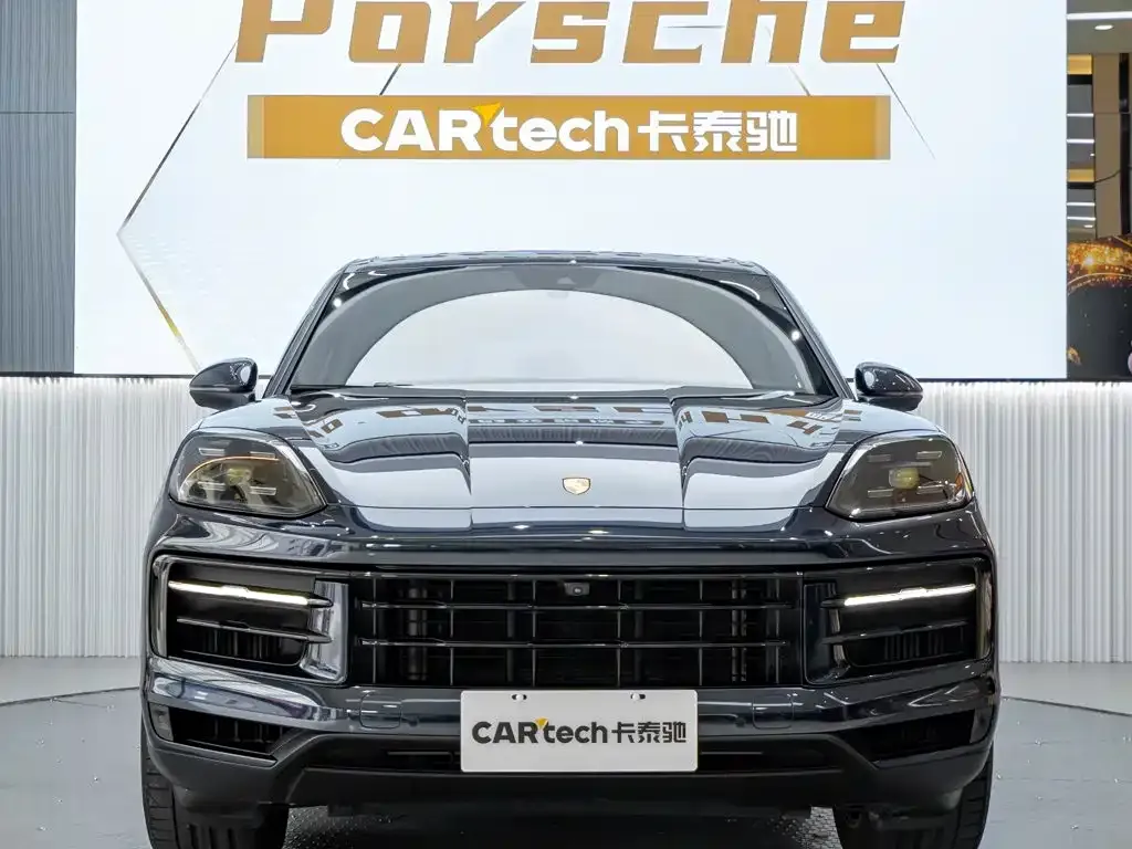 Porsche Cayenne — фото 1