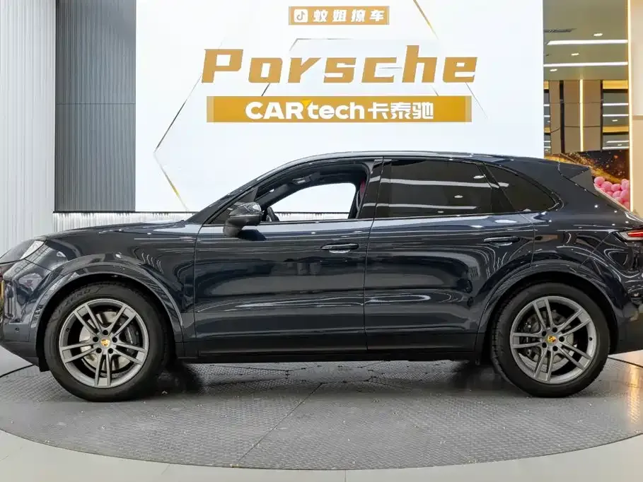 Porsche Cayenne — фото 9