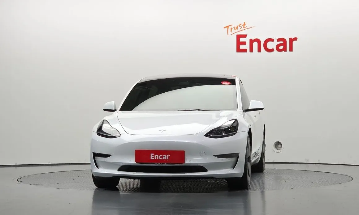 Tesla Model 3 — фото 6