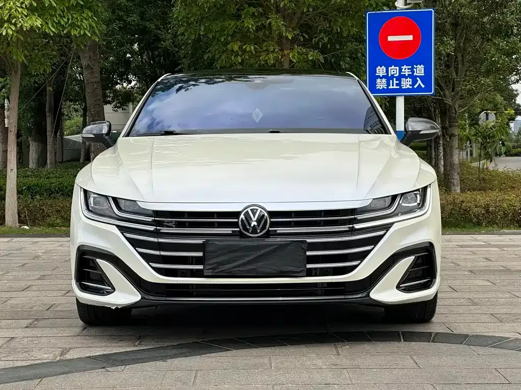 Volkswagen CC — фото 10