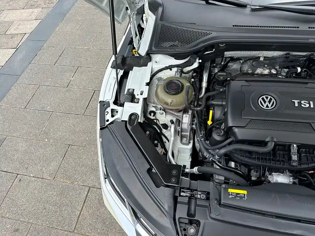 Volkswagen CC — фото 6