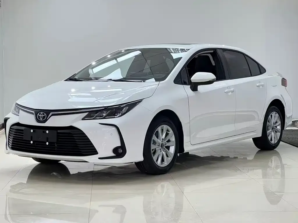 Toyota Corolla — фото 1