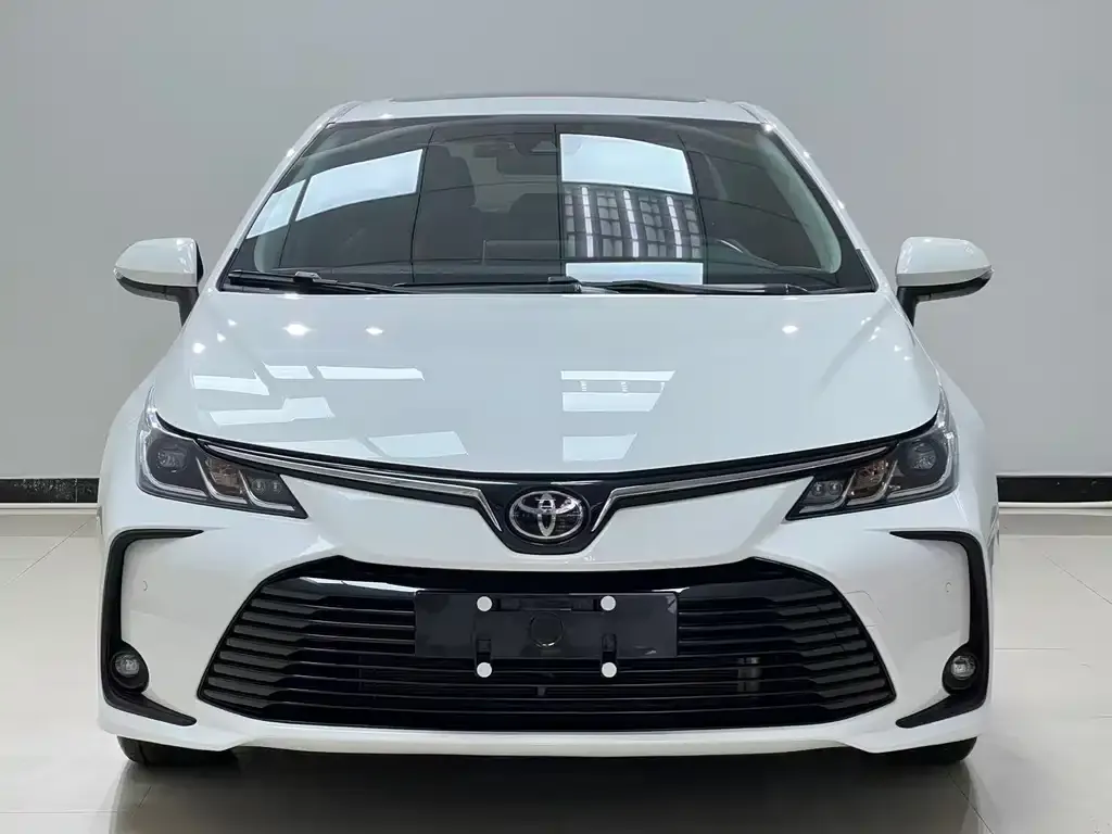 Toyota Corolla — фото 2