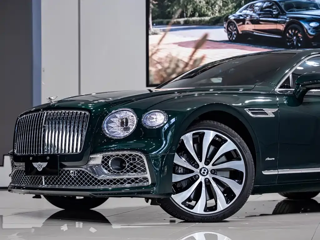 Bentley Flying Spur — фото 7