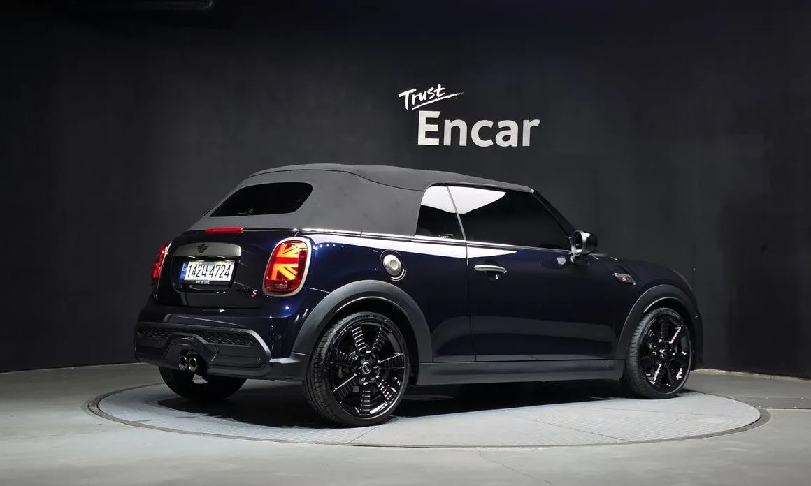 Mini Cooper Convertible — фото 2