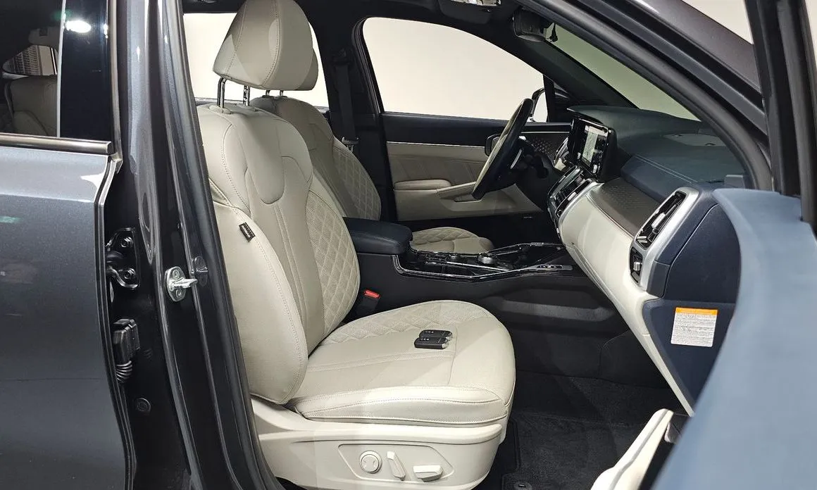 Kia Sorento — фото 10