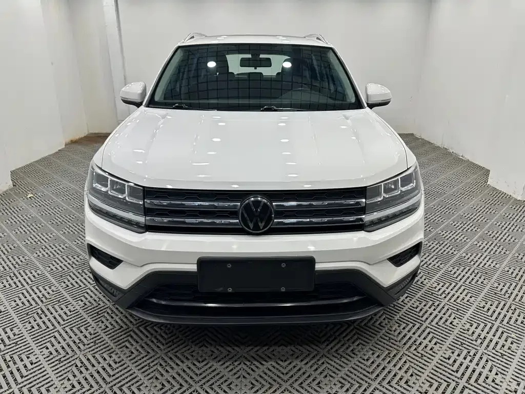 Volkswagen Tharu — фото 3