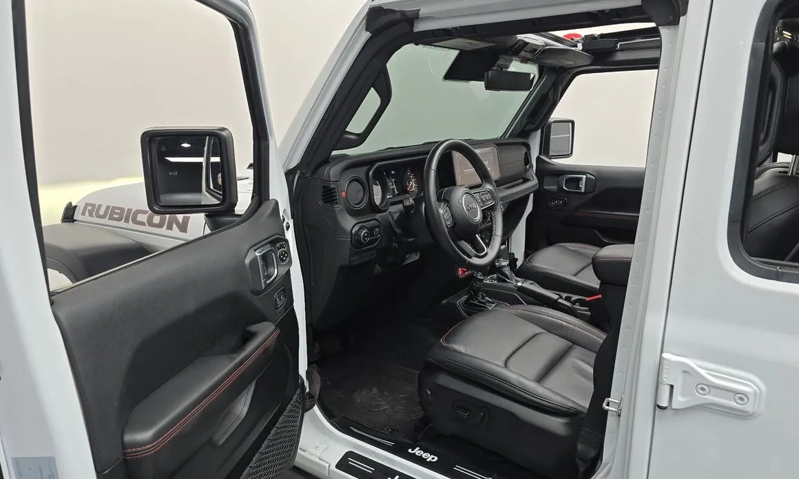 Jeep Wrangler — фото 7