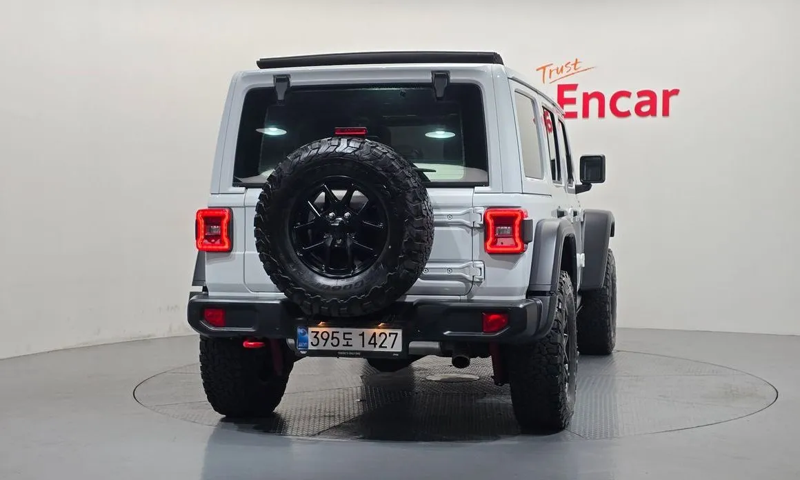 Jeep Wrangler — фото 5