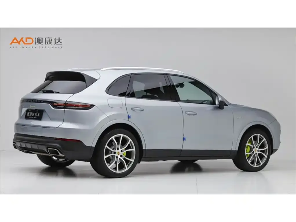 Porsche Cayenne Hybrid — фото 6