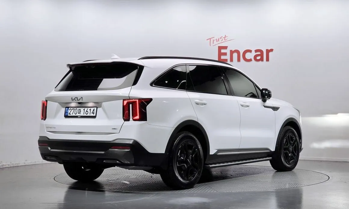 Kia Sorento — фото 6