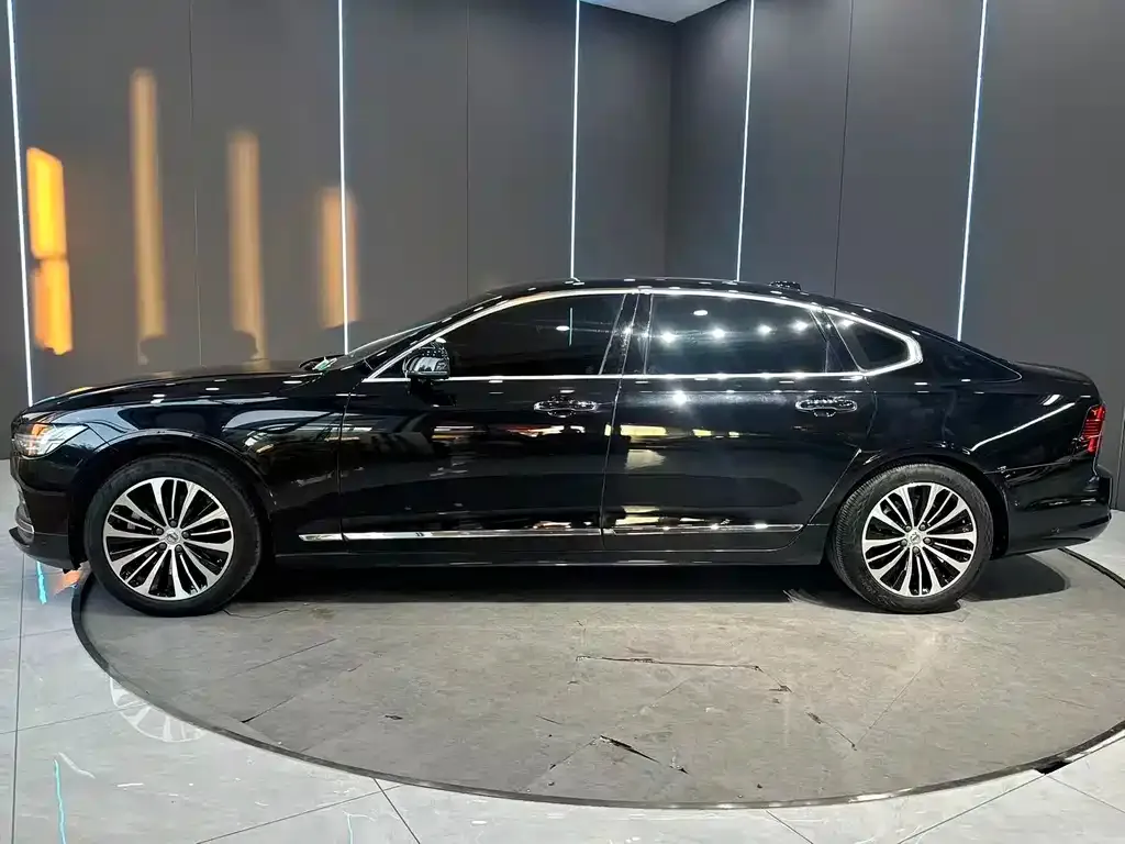 Volvo S90 — фото 8