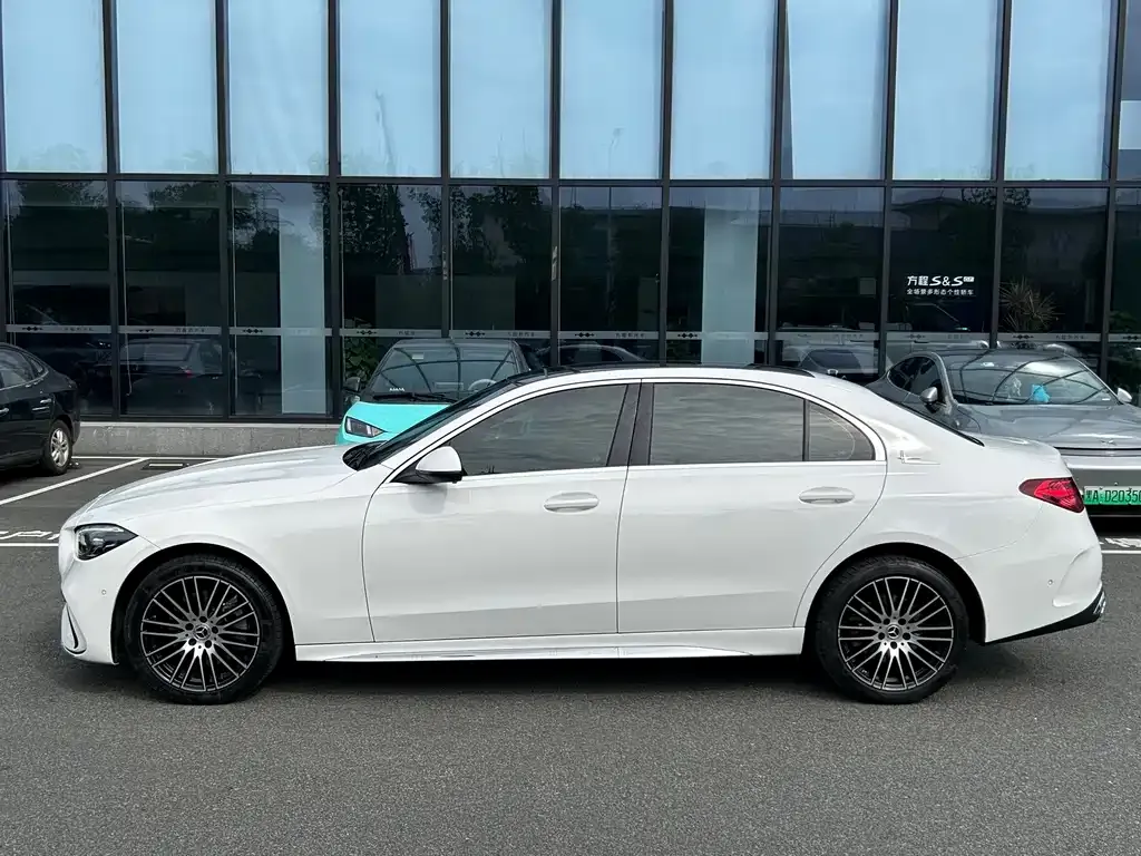 Mercedes-Benz C-Class — фото 2