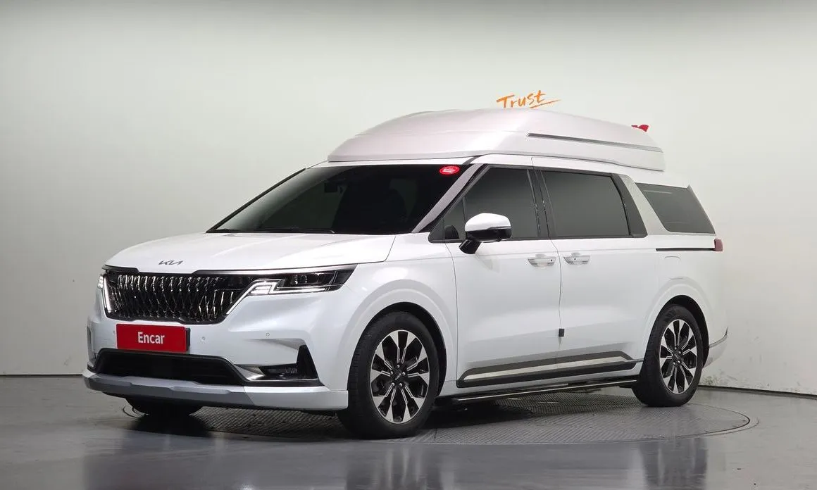 Kia Carnival — фото 1