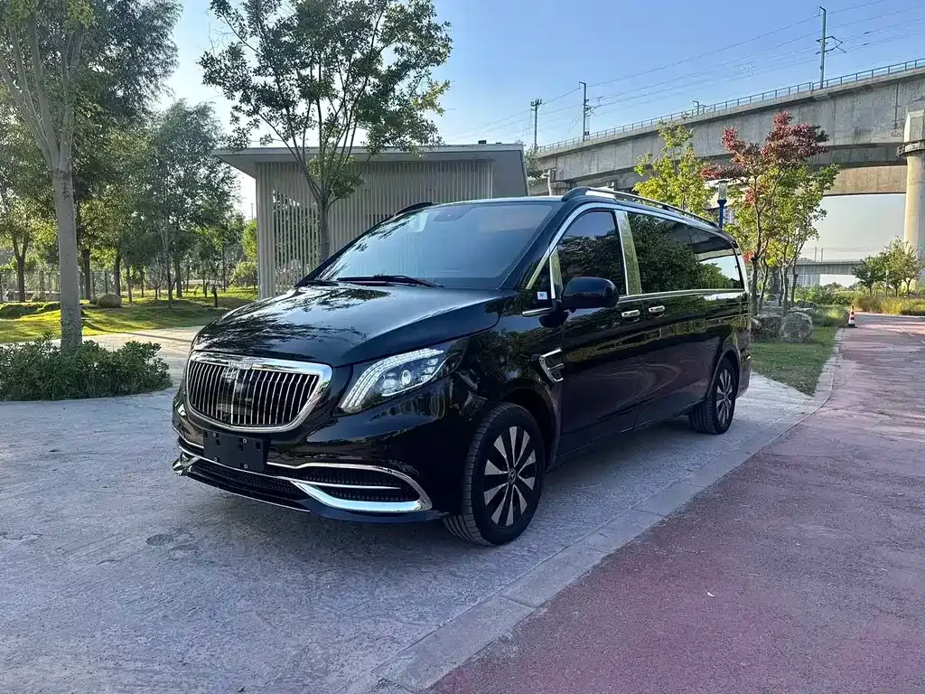 Mercedes-Benz Vito — фото 1
