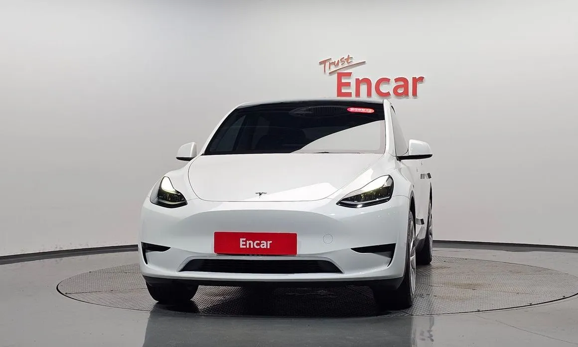 Tesla Model Y — фото 2