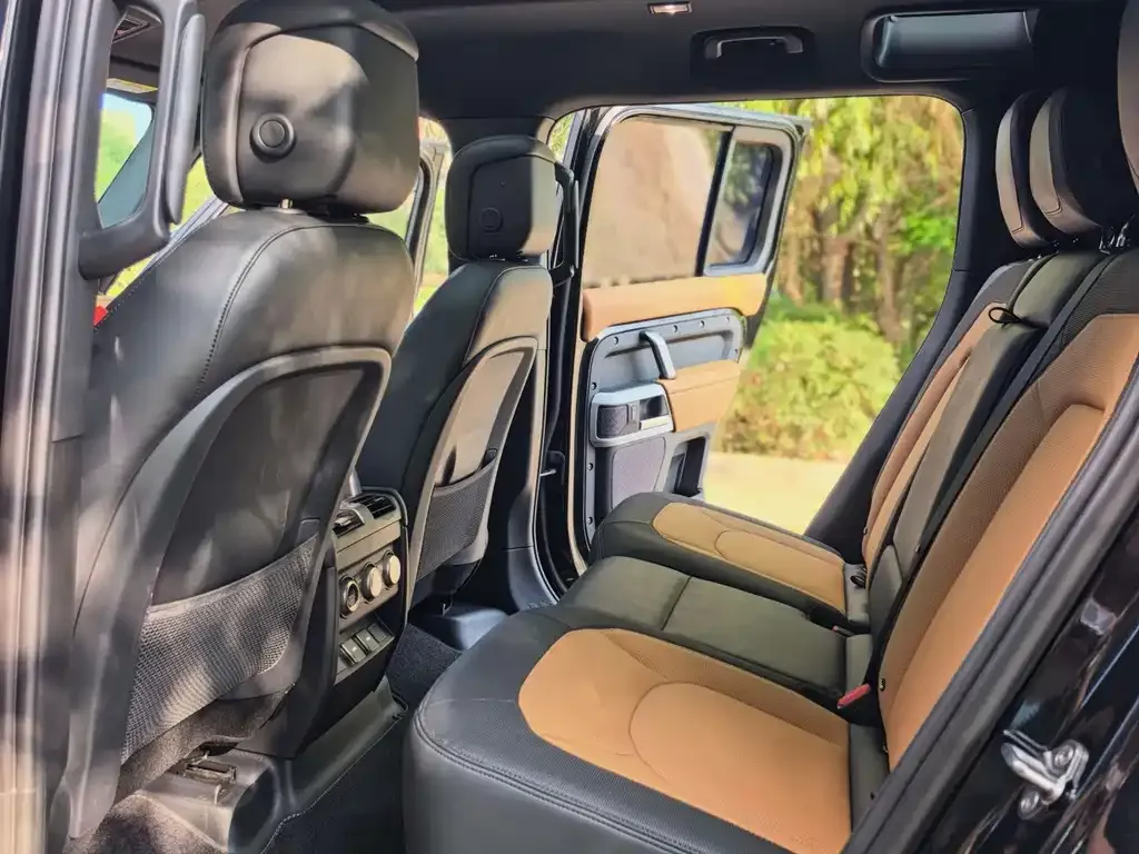 Land Rover Defender — фото 3