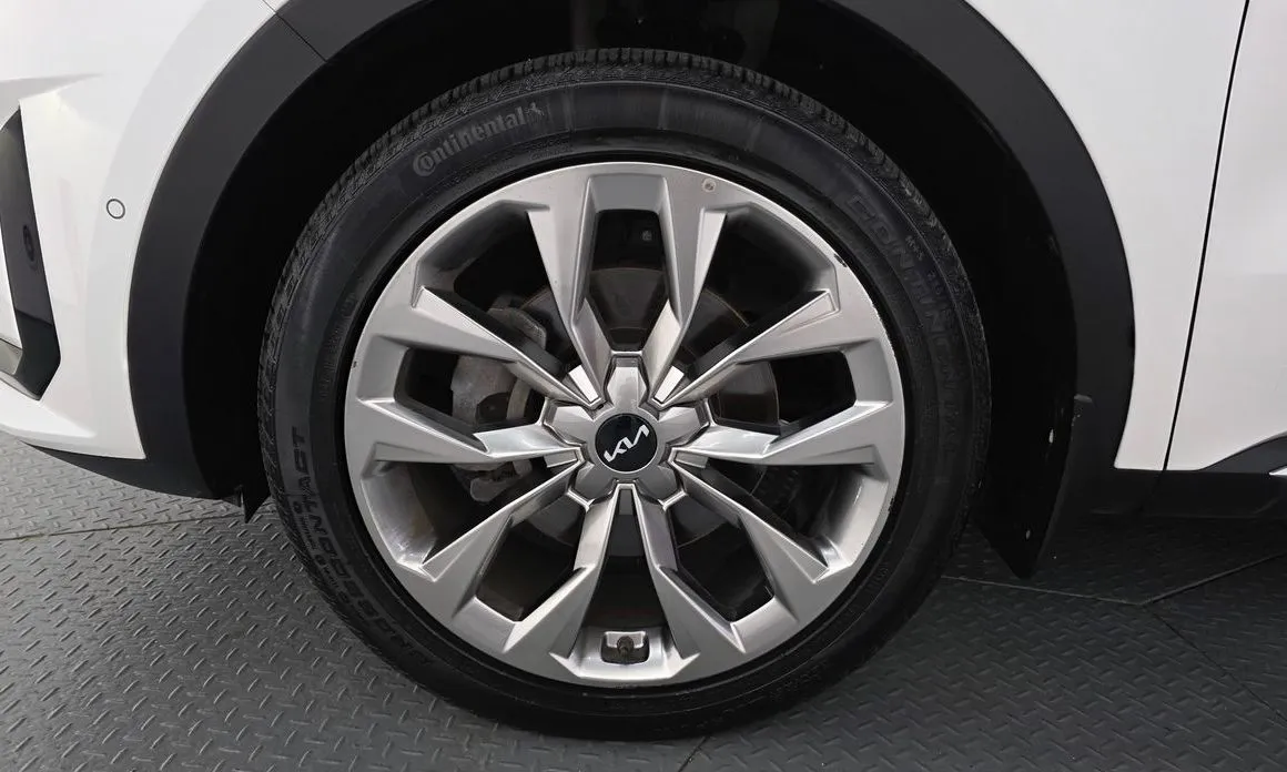 Kia Sorento — фото 10