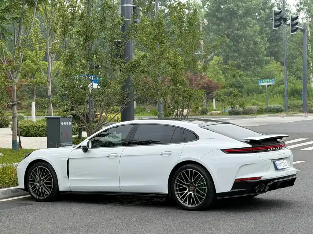 Porsche Panamera — фото 3