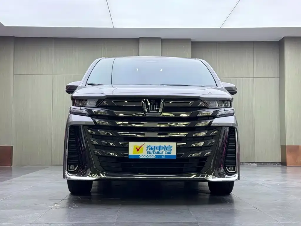 Toyota Vellfire — фото 4