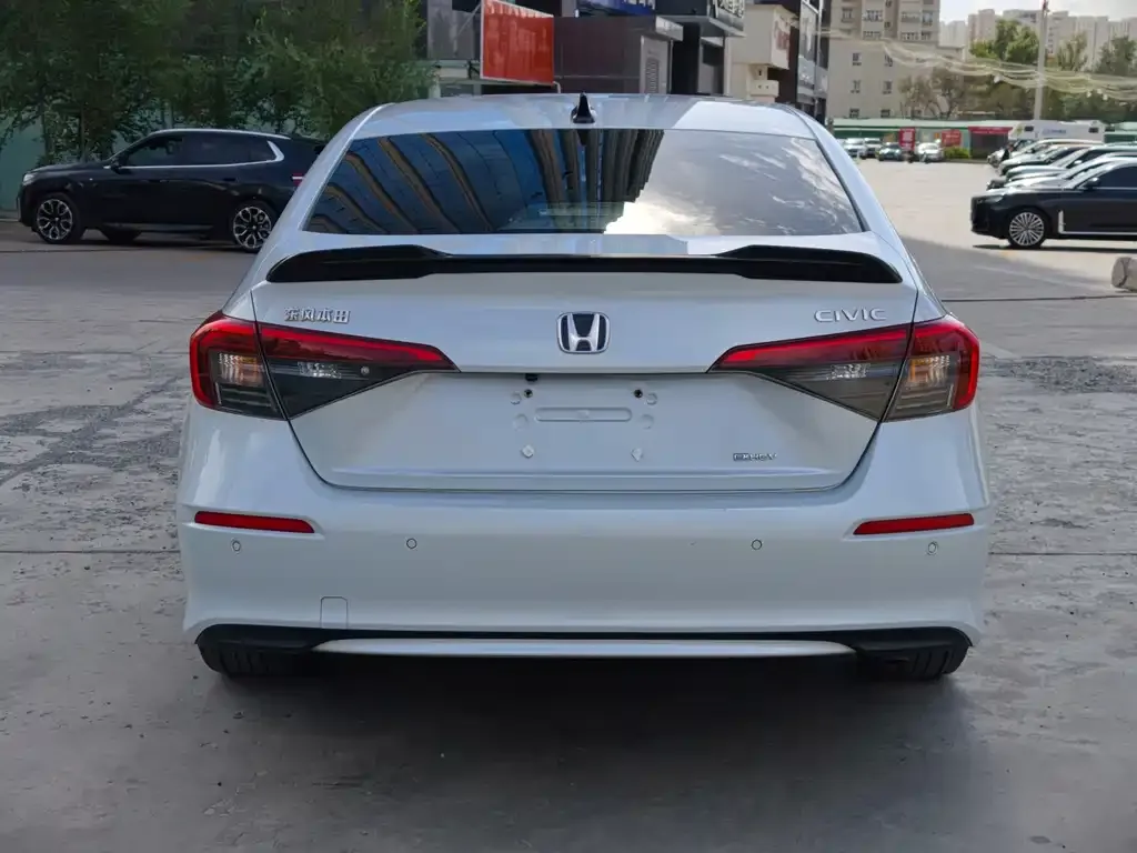 Honda Civic — фото 6