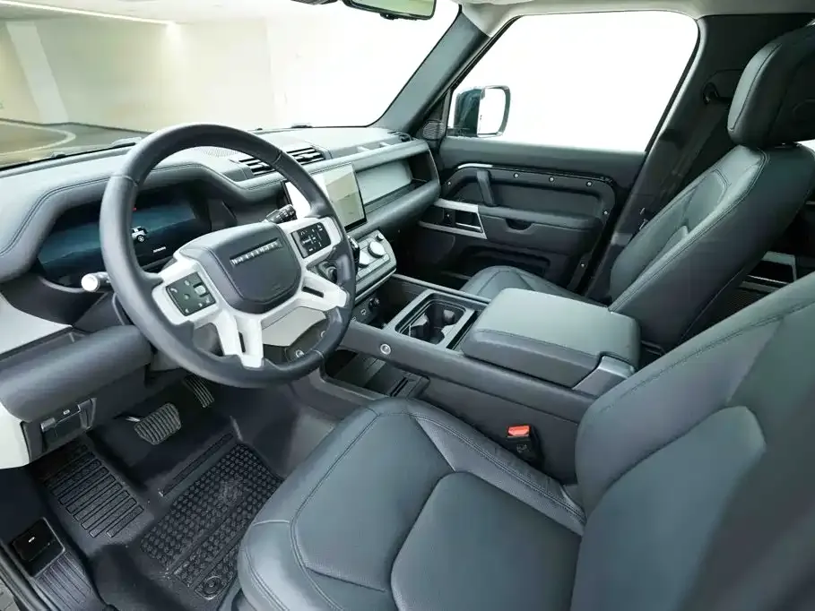 Land Rover Defender — фото 10