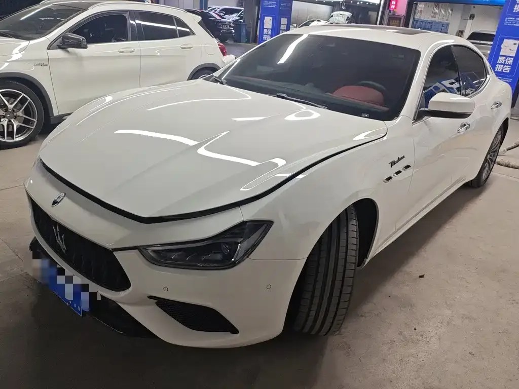 Maserati Ghibli — фото 1