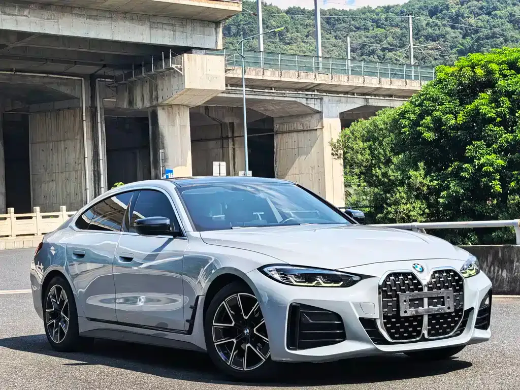 BMW 4 Series — фото 1