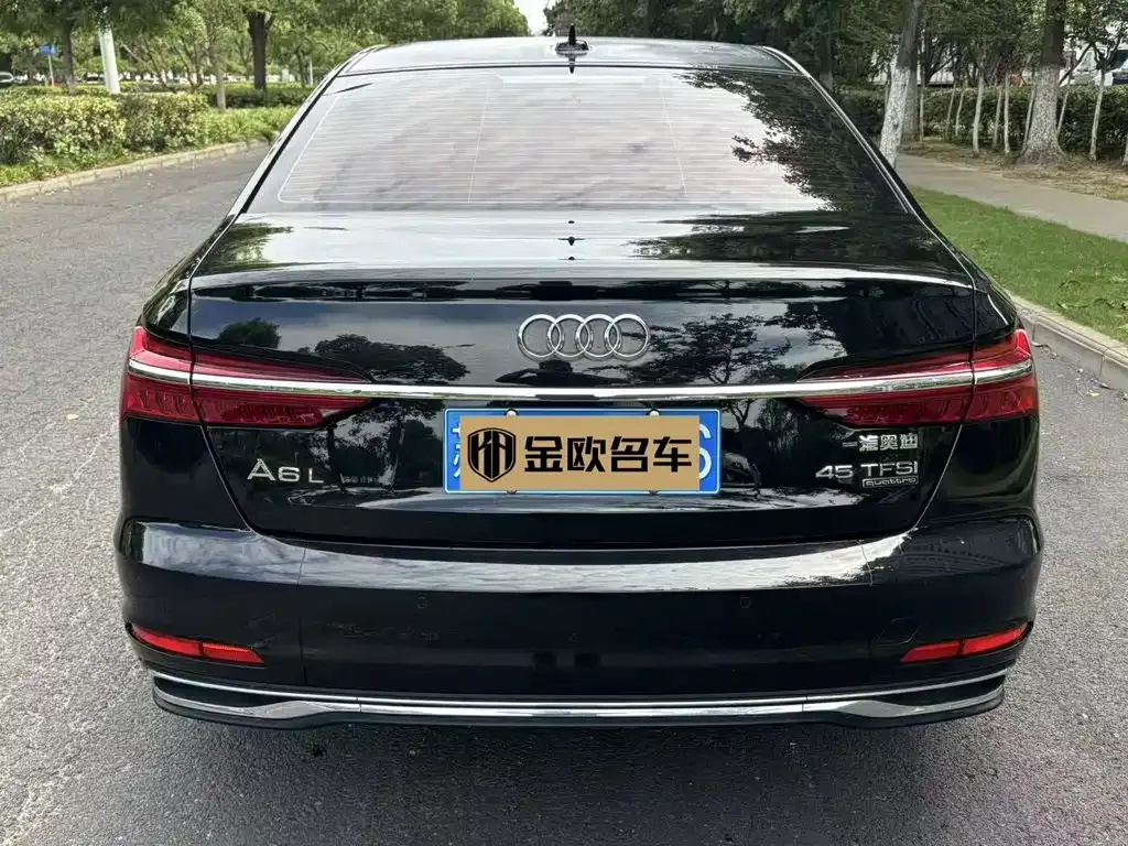 Audi A6L — фото 5