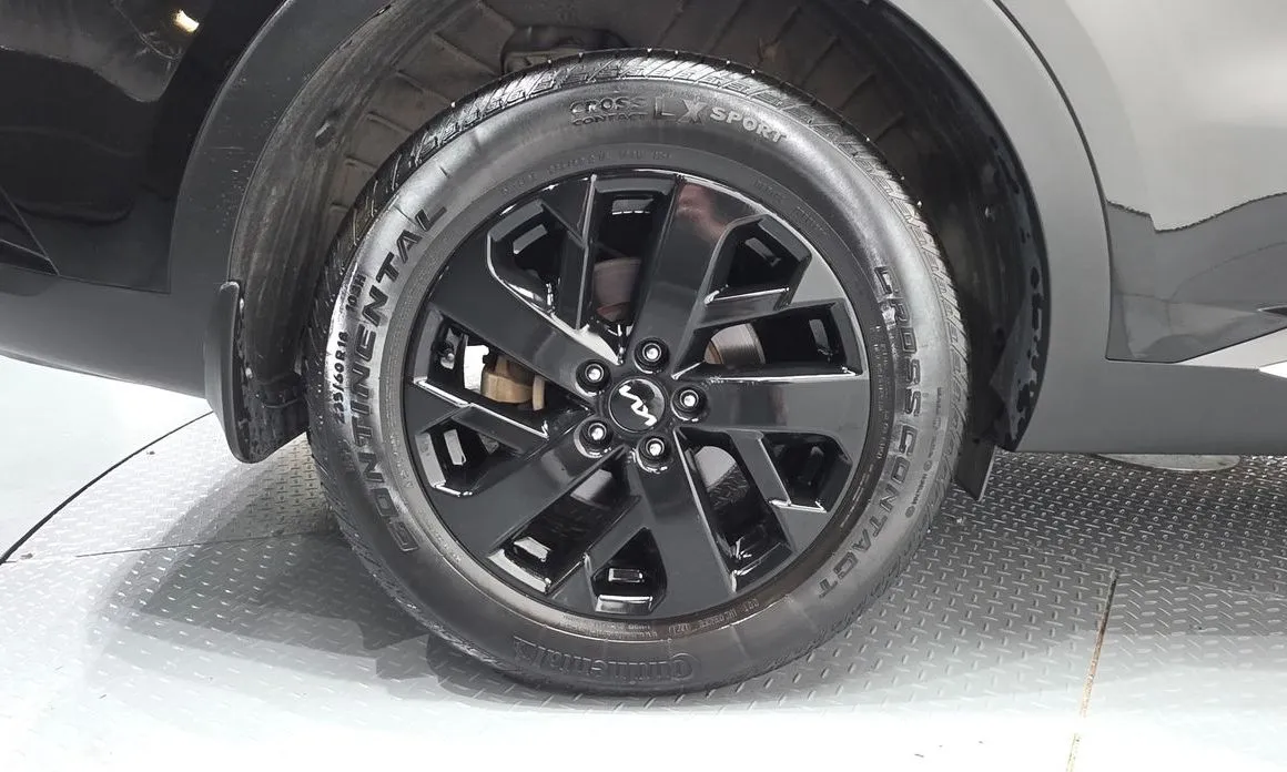 Kia Sorento — фото 10