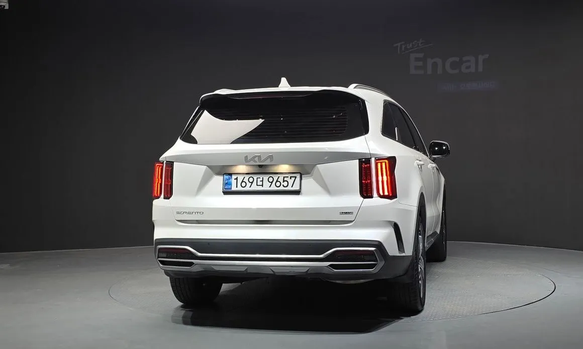 Kia Sorento — фото 10