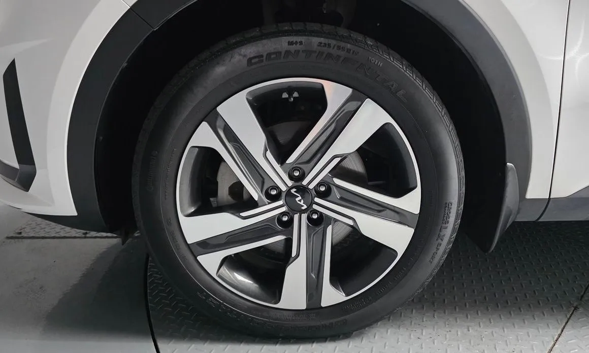 Kia Sorento — фото 5