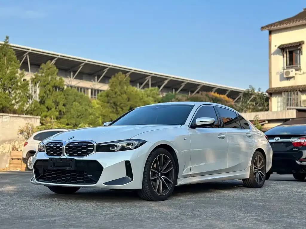 BMW 3 Series — фото 1