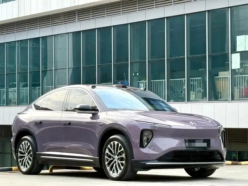 NIO EC6 — фото 10