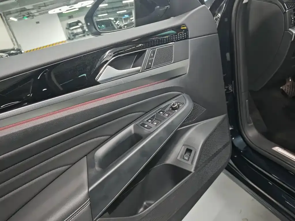 Volkswagen Passat — фото 4