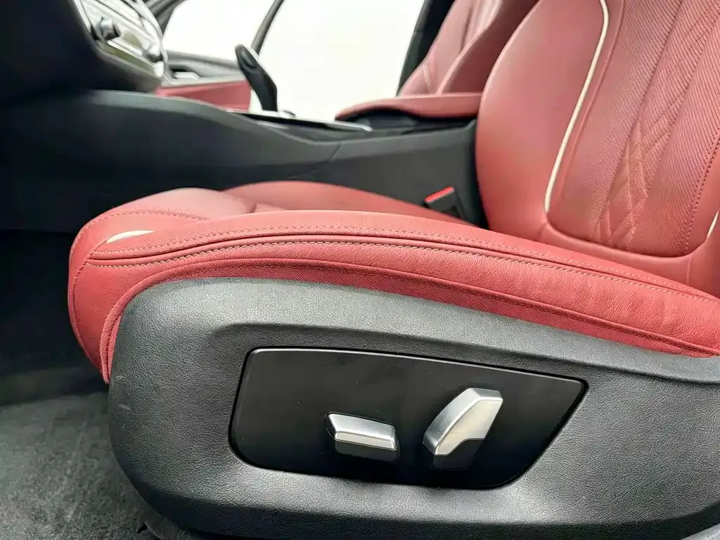 BMW 5 Series — фото 10
