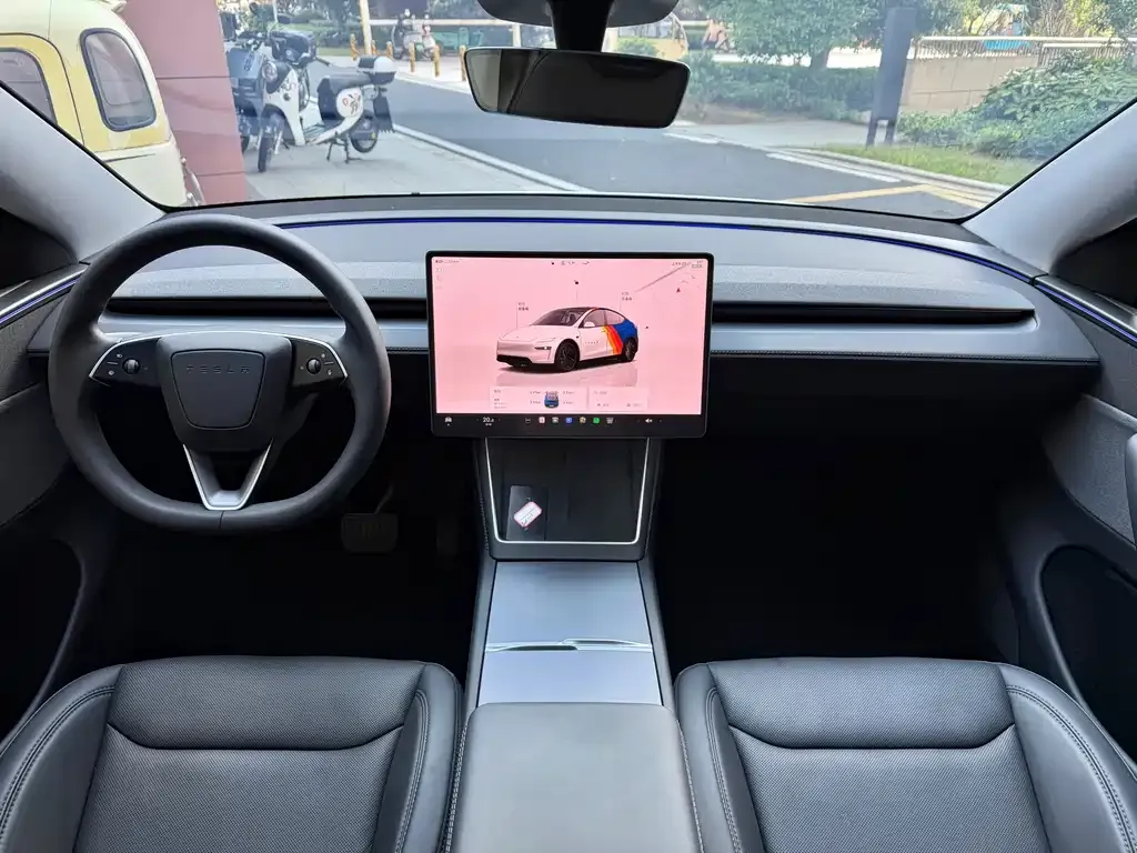 Tesla Model Y — фото 7