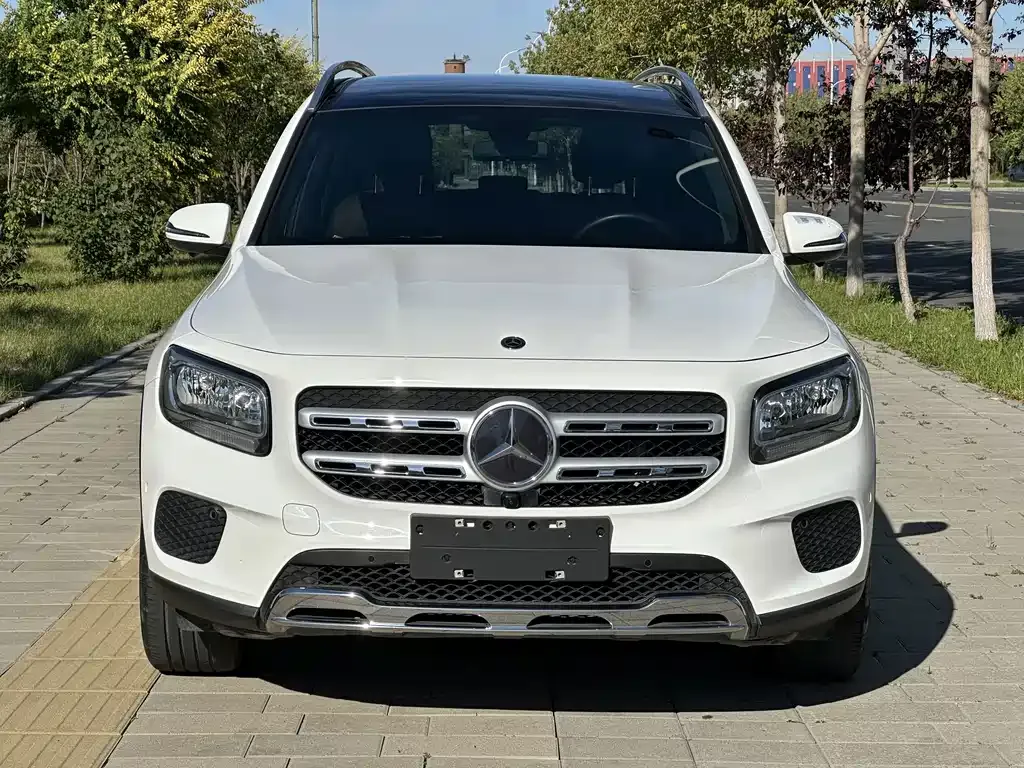 Mercedes-Benz GLB — фото 6