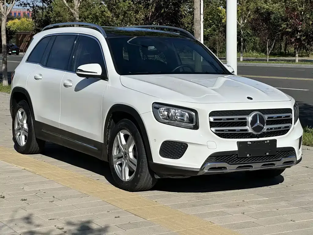 Mercedes-Benz GLB — фото 5