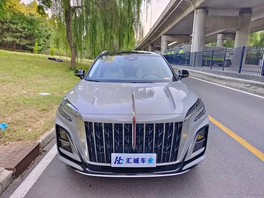 Hongqi HS3 — фото 10