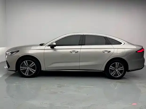 Geely Galaxy Xingyao 6 — фото 7