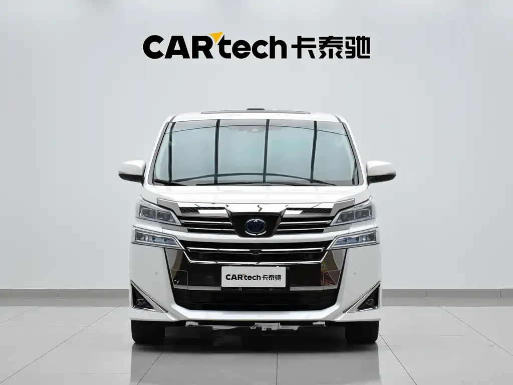 Toyota Vellfire — фото 4