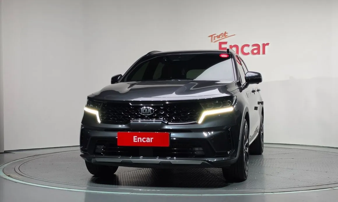 Kia Sorento — фото 6