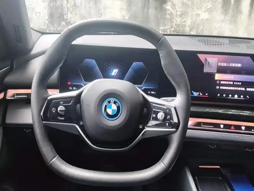 BMW i5 — фото 2