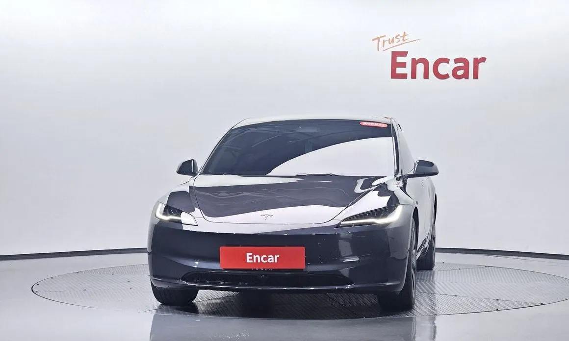 Tesla Model 3 — фото 4