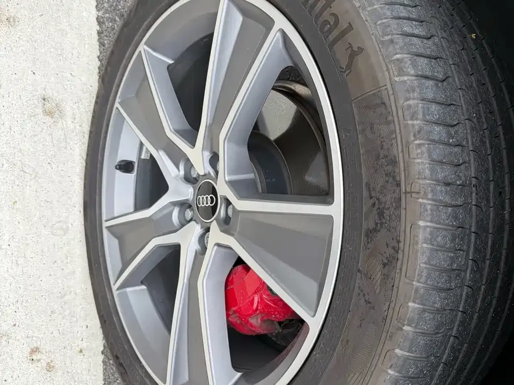 Audi Q5L Sportback — фото 2