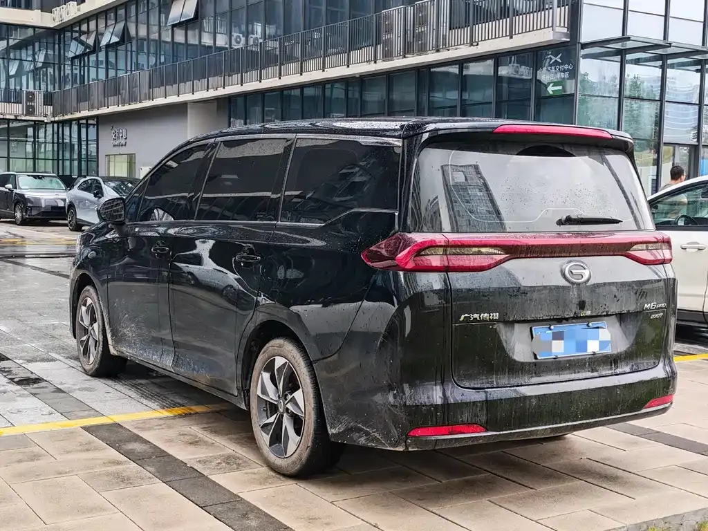 GAC Motor Trumpchi M6 — фото 10